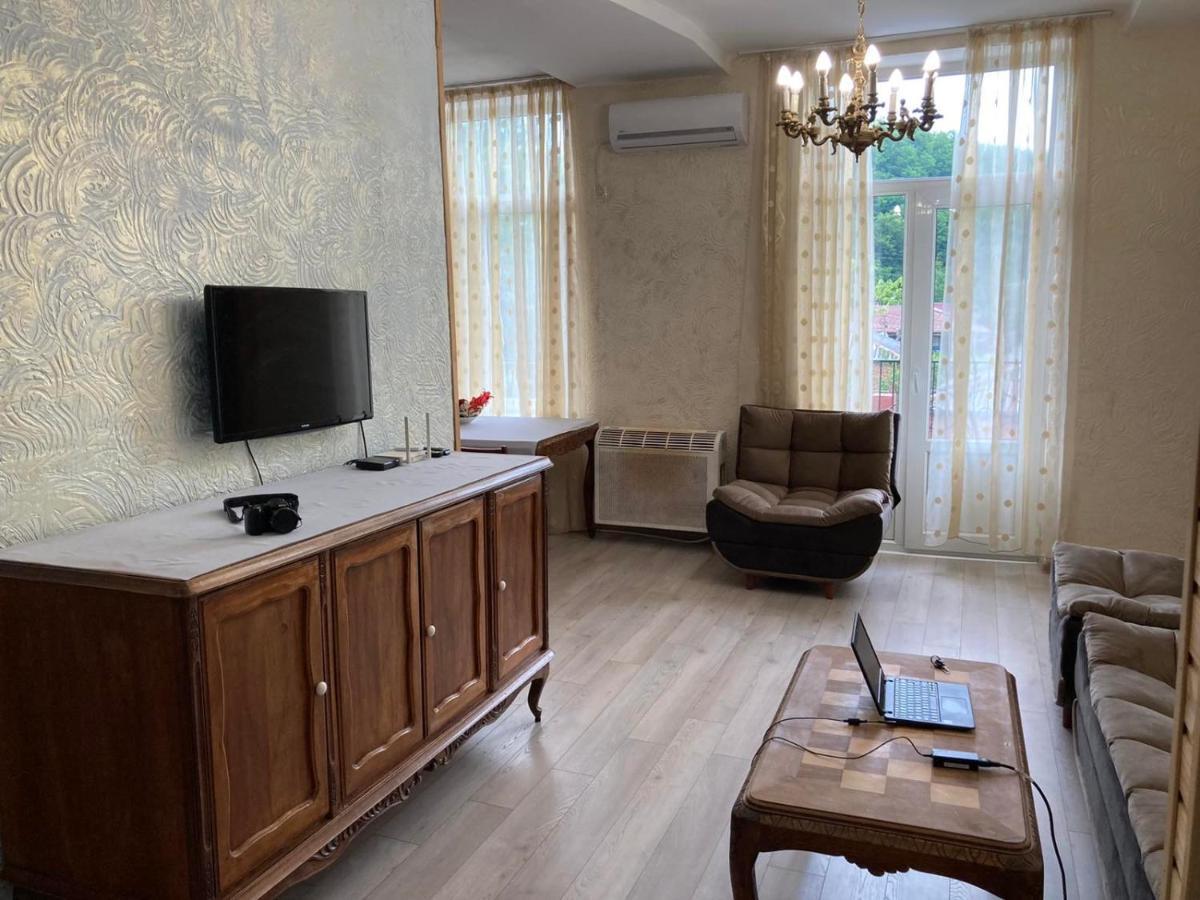 House Nag Apartment Kutaisi Ngoại thất bức ảnh